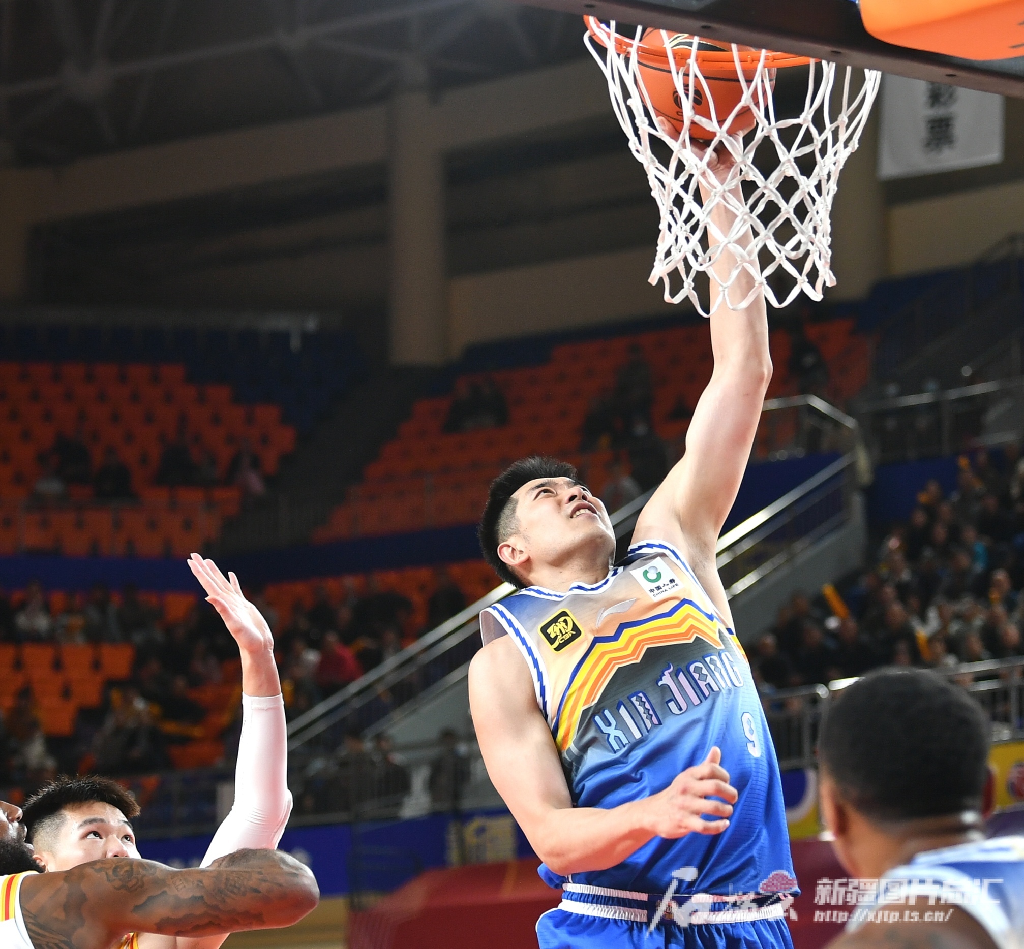 NBA常规赛半决赛激情夜！石宇奇里突外投，新疆男篮大胜尤文图斯(霍洛威比赛免费直播)